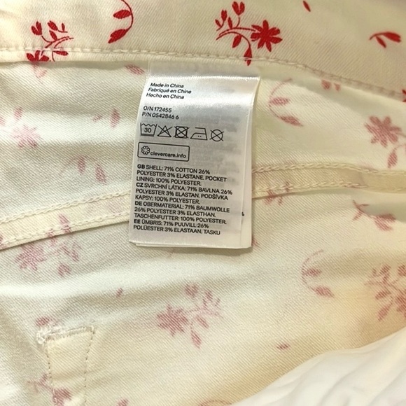 NWT, H&M,Creamy Beige & Floral
Straight-leg,Mid-Rise Pant w/Stretch,Size 12 - Picture 2 of 11